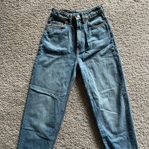 H&M mom jeans
